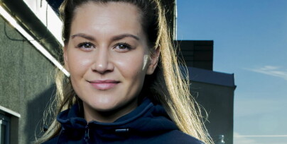 image: Amanda Kurtovic lå to uker i et mørkt rom
